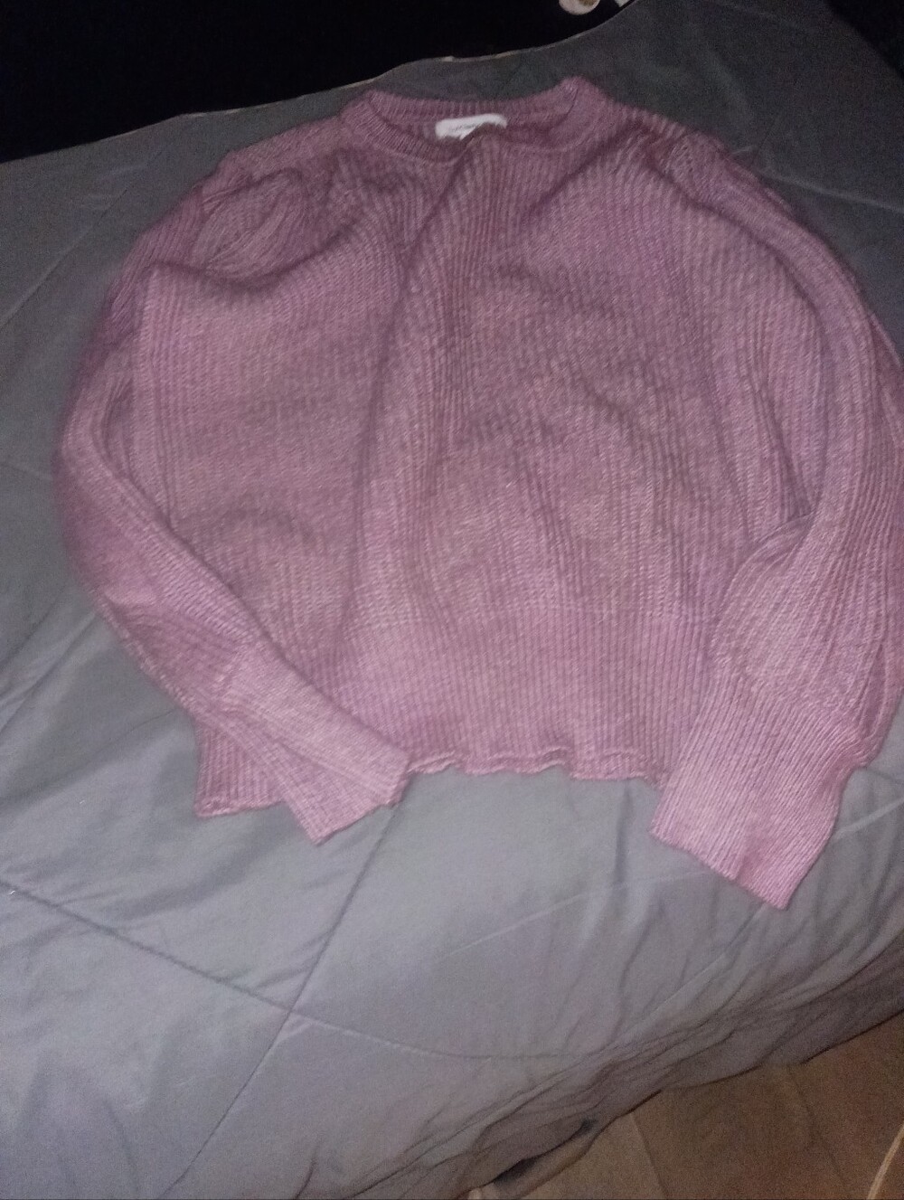 Liz Claiborne Dusty Mauve Crewneck Sweater